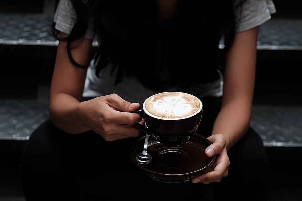 hanny-naibaho-ud_dMEf6M6k-unsplash_low Let's chat